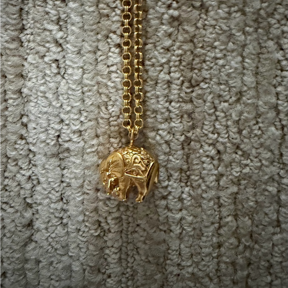 Julie Vos 24k Gold Elephant Pendant Necklace